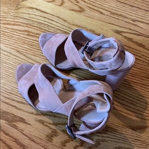 Madewell pink-nude suede sandals